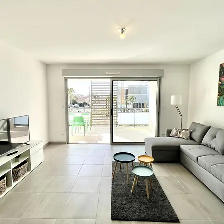 Bright And Spacious In Saint-raphael Saint-Raphaël