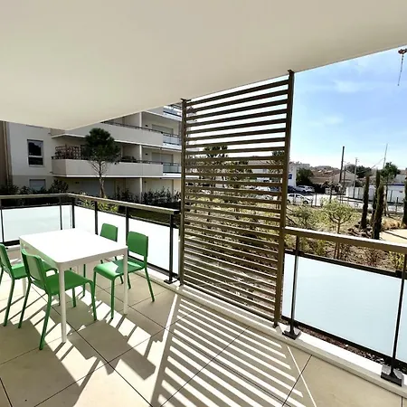 Bright And Spacious In Saint-raphael Apartment *