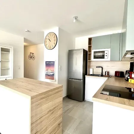 Bright And Spacious In Saint-raphael * Saint-Raphaël