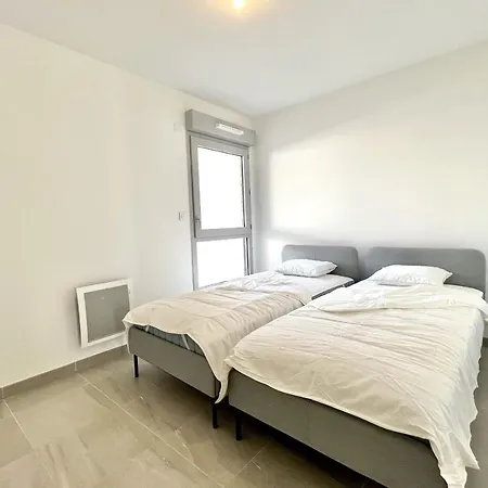 Apartment Bright And Spacious In Saint-raphael *